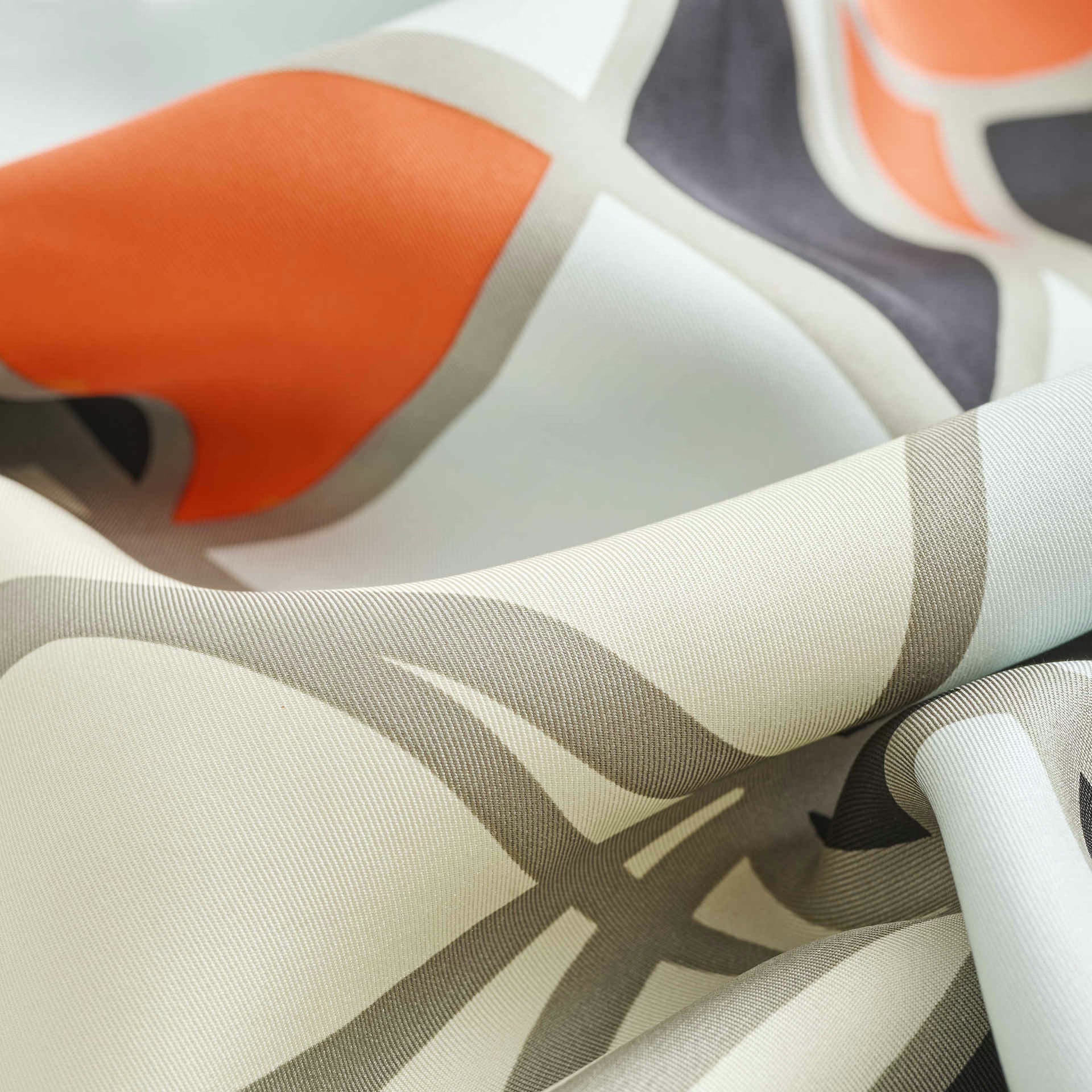 Maybach Saddlery Seidentuch THE EQUESTRIAN II