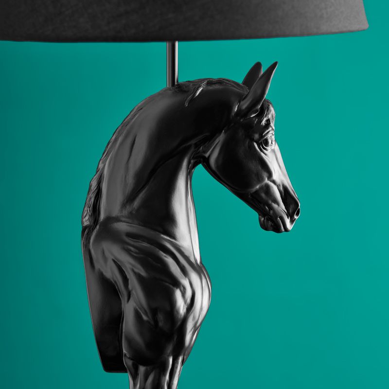 Tischlampe schwarz Wendy seitlich